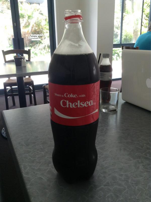 WarrenJHarris's tweet image. Amazing refreshing coke with Chelsea in Tauranga #&amp;lt;3NZ