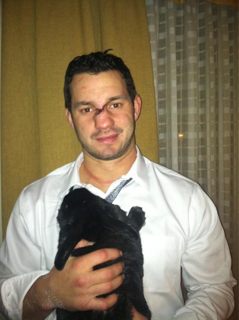 Wild center Zenon Konopka tweets pic of his 30 stitches...and his pet bunny (Photo)