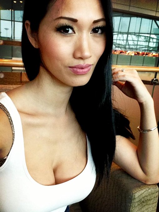 Boarding for New York #angievuha #playboymisssocial @PlayboySocial http://t.co/bBoP1YEy<a href="/tag/angievuha"class="tags">#angievuha</a><a href="/tag/playboymisssocial"class="tags">#playboymisssocial</a>