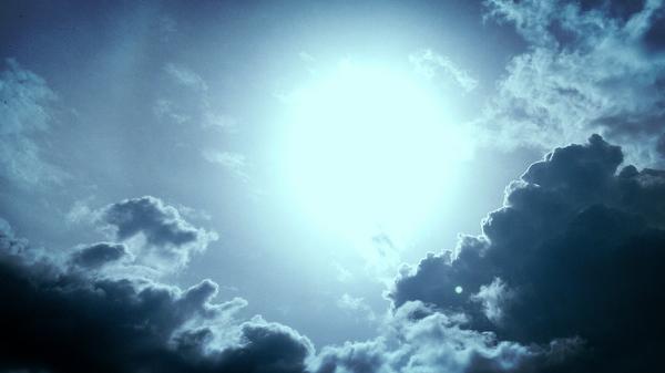 CharlelieCte's tweet photo. Darwin sun shining http://t.co/wjxJxjuS