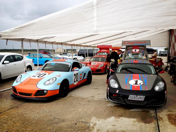 PorscheConnect's tweet photo. VERY COOL! RT @SuncoastParts: @Porsche #Cayman track cars out at Sebring today with #ChinMotorsports http://t.co/fRfC7qY7