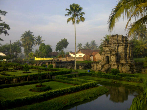 infoMUNTILAN's tweet image. La ini dia RE @TravelingID: #DestinasiWeekend dari @fahmianhar: Candi Ngawen, Muntilan, Magelang  #VisitJateng2013
