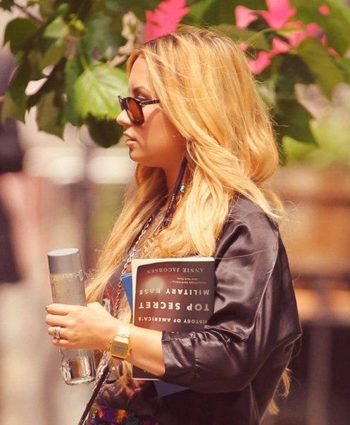 sofia_frey's tweet image. 