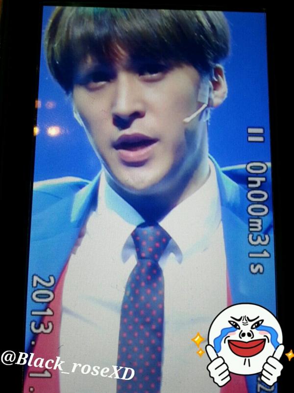 GoodlyDW's tweet image. RT @Black_roseXD: 130120 캐치미이프유캔 3pm-프랭크시티에 입주신고할려면 어디가야되죠? I just see~~~~~♥ @beastdw