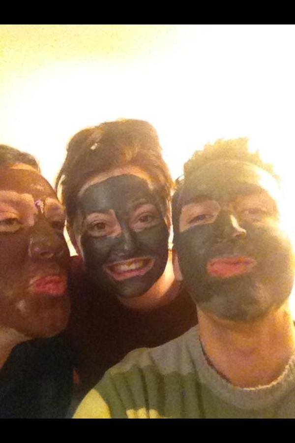 tomtrimble_'s tweet photo. @RGConnell I bet this weren't the sort of facial u were hoping for when u got the invite! Lol #GivingOutTheC http://t.co/SImYLxYW