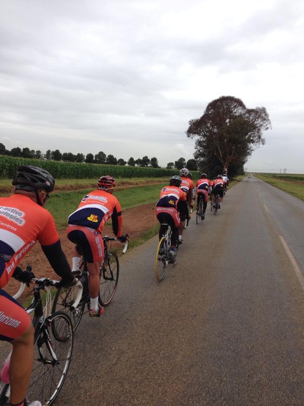 myspar's tweet image. Orange train