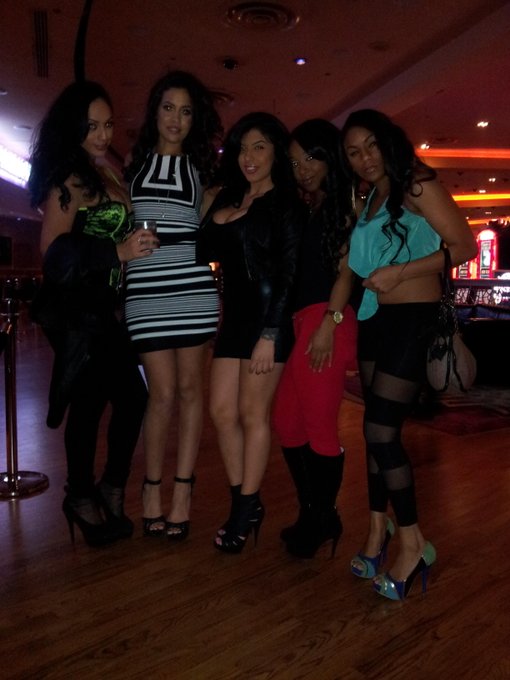 Pic from last night http://t.co/v1pUlifR<a href="/tag/fact"class="tags"><span>#fact</span></a>