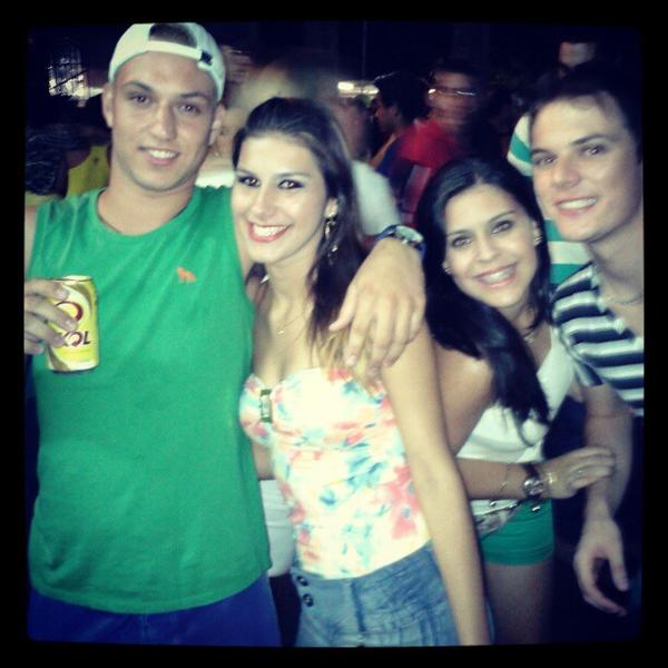 FeernaandaS2_'s tweet photo. gui , gabis e priimo ! liindos ! http://t.co/foXpaqQb