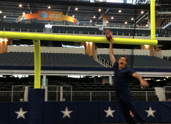 DrOz's tweet photo. Doing my best to audition for the Cowboys while we have access to their facility during my 15 Minute Physical http://t.co/phkVOGrq