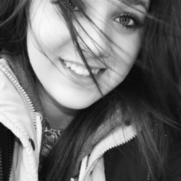 jorgiaeager's tweet photo. Was out in the snow,awe http://t.co/HCIjQCWw