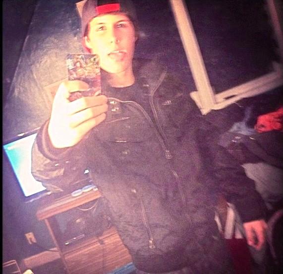 BehrAndrew's tweet image. If you don't give a fuck anymore I won't either!!!!!!! #donewithitall #forgettingeverything #notworthmylove