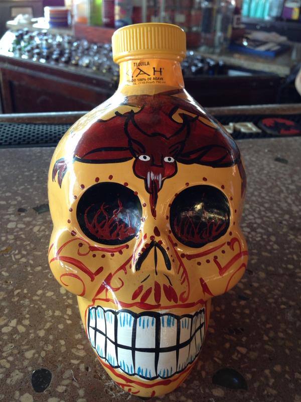 johncpiercy's tweet image. Don't drink this #KahTequila #badaridd #badstuff