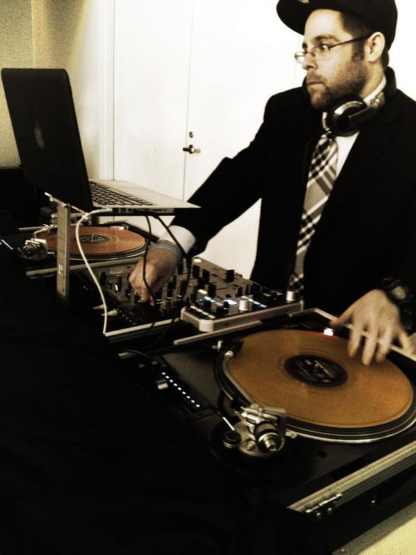 LovesickExpo's tweet image. @beattrainDJs #nicemix