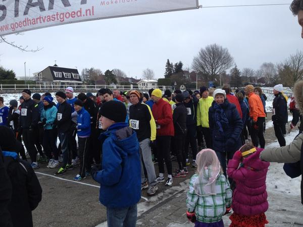 tallie's tweet photo. Drechtloop gelukkig gelukt voor de sneeuw, helden ! http://t.co/1A8vQpg8