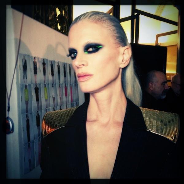 patmcgrathreal's tweet photo. #TheLook @Versace #Couture with #KristenMcMenamy  !!xx #PFW http://t.co/iJ0kvCi3