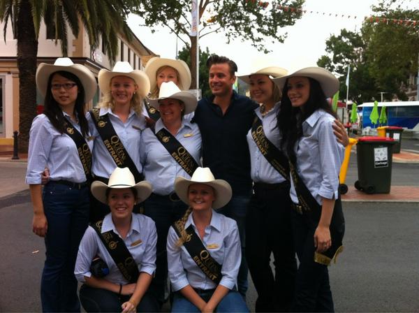 Our amazing morning with James from <a href="/sunriseon7/">Sunrise</a> #tcmf
