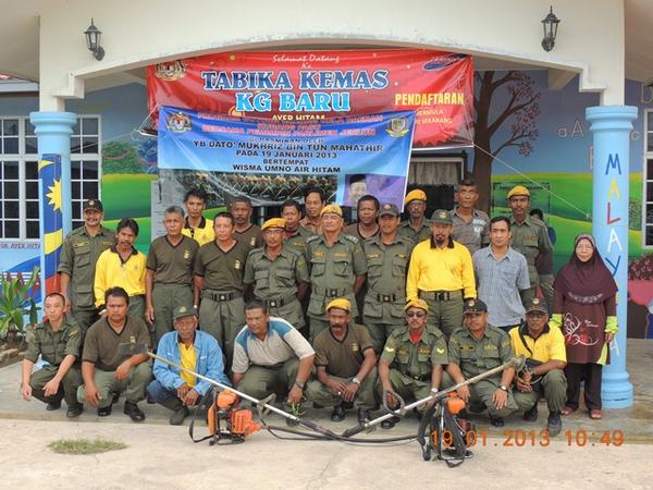 ct_Sincerity's tweet image. anggota rela kubng psu yg trlibt dlm aktvt gtng ryng brgmbr kngn brsm ckgu &amp;amp; pgetua tabika kemas #19JAN2013 @zeekay15