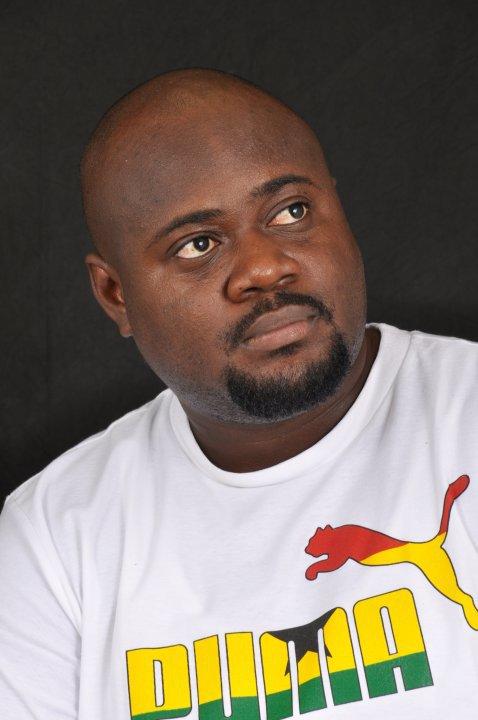 Y1079FM's tweet photo. #MYDMORNINGSHOW with @sammyforson #AFROBEATZ Da #TRENDZONE Now Playing @r2bees @CrissWaddle #Eyie http://t.co/g0g09WnN @Y1079FM
