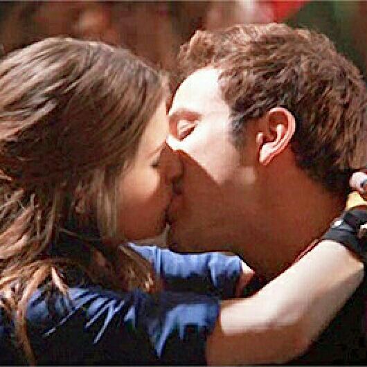 Im so jealous of #AnnaKendrick that she was able to kiss #SkylarAstin #PitchPerfect #heissohot http://t.co/L5sIxrpg
