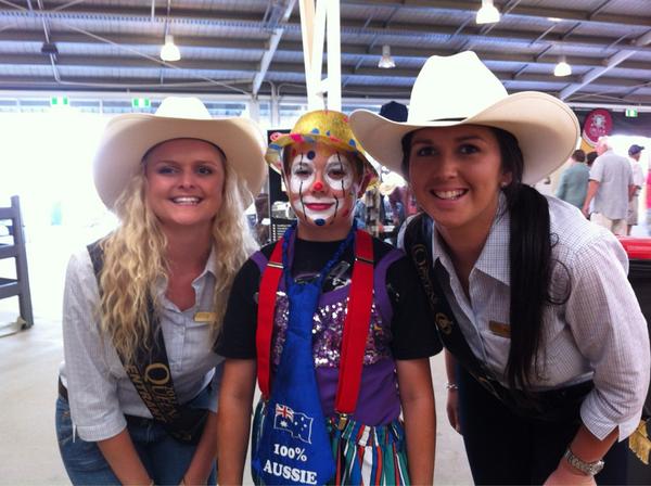 Had a great night at the rodeo, met Pistol Pete:) #pistolpete and hung with all the kiddies!!! #tmcf