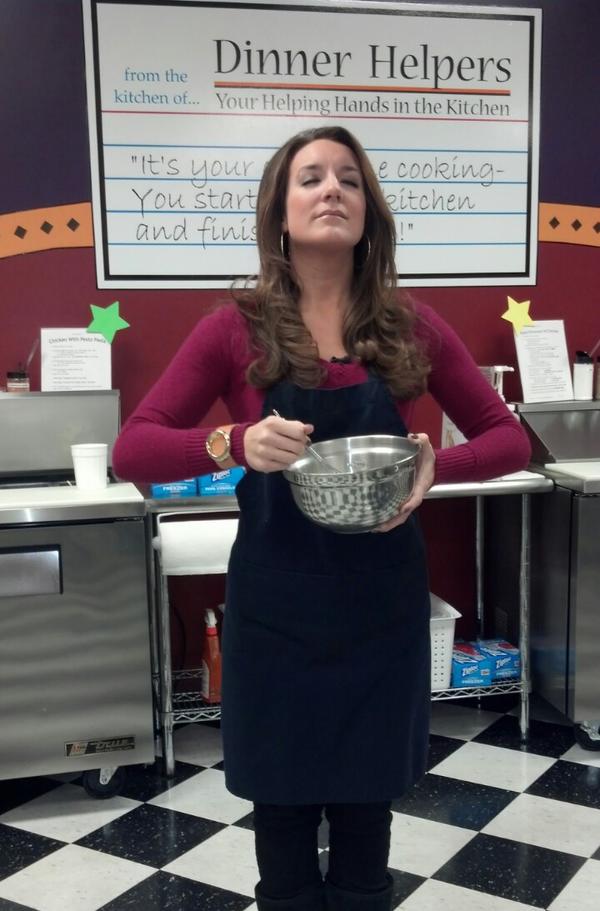 EmilyDeemGDW's tweet photo. Channeling my "inner chef"! Live at #DinnerHelpers in Appleton! http://t.co/w9PbfpVX