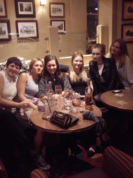 PappChelsea's tweet photo. @hannahjade_93 We should do it more often! Had a giggle last night missed my fogs Xxx http://t.co/772fd09u