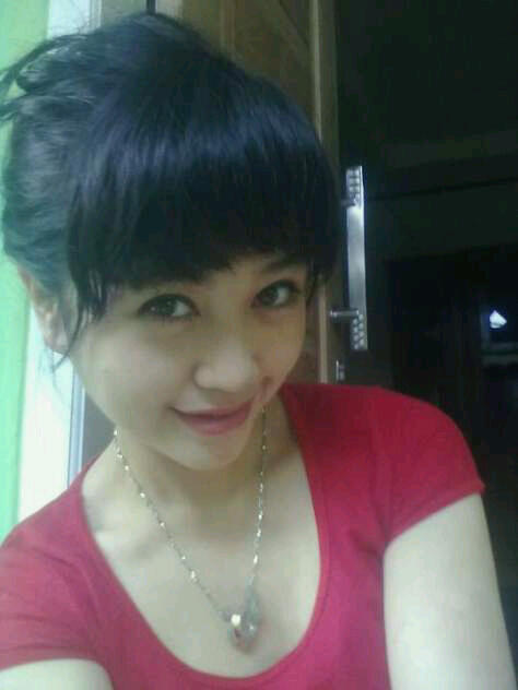 Gak telanjang gak asik betul sobb? @BermimpiYuk: Klo suka sama aku yg ini Retweet ya?? Tar di kasih lewat mimi. :p "