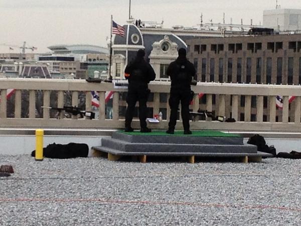 lesliemkimball's tweet image. Two. Tough. Dudes. #notmessinaround  #inaug2013