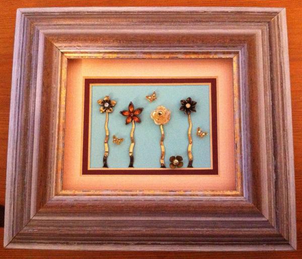 BrokenBizarre's tweet photo. How about a bunch of handmade flowers for Valentines?  No need to water http://t.co/kkBdWTyt