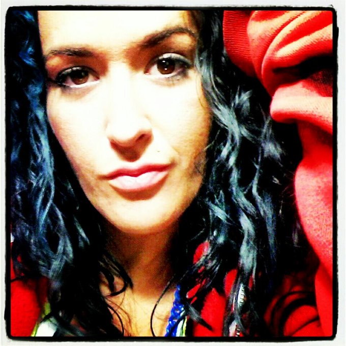 Locksofblue hearttarnished but gold eyesdeep and soul maybe old warmembrace shoulderscold lipssosoftbut