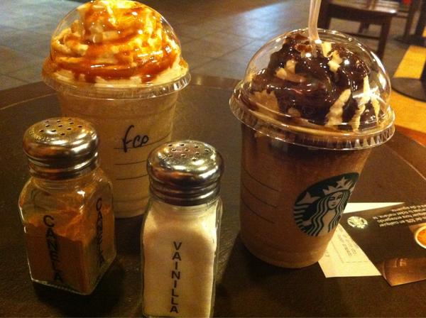 Cris_Blay's tweet photo. Un poquito de #Starbucks con @Pakonan87. http://t.co/p2hJxs7T