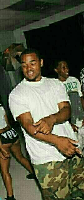 NinaNaomi_xo's tweet image. #RipShowtime I miss you big bro. Id give anything in this world to see this smile again.. I love you @Mr_Fly_FlAshY