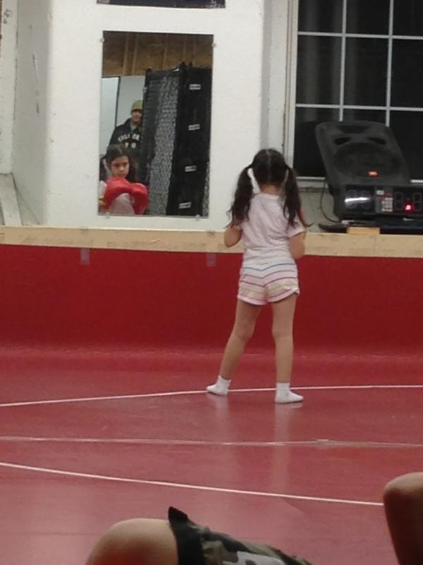 ____JenniferLee's tweet image. Reflection pic #boxingpractice