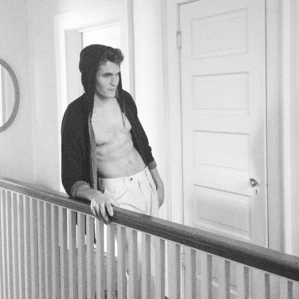 AnnaCMathias's tweet image. Helping with the Garnet and Black magazine photoshoot today! #styleassistant