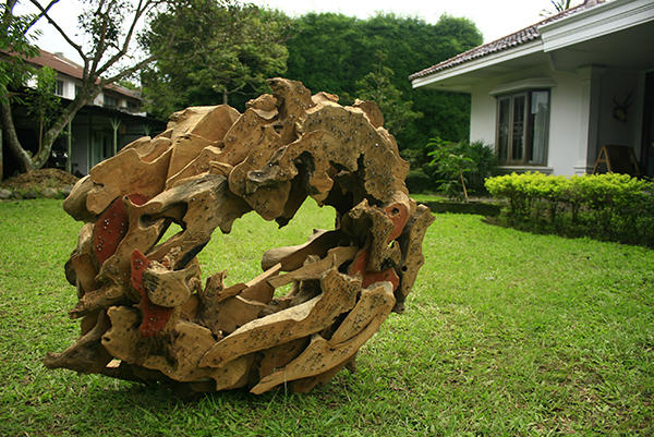 Never ending story 4/98x34x85/nail, wood/2013