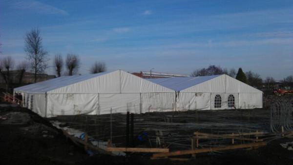 Beton storten ?! Ook met deze temperaturen geen probleem! #Werktenten #Mechelen