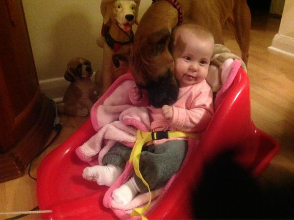 JPittman00's tweet photo. The girls!!!!! A pic for you @JanineBass http://t.co/NQzgtsDU