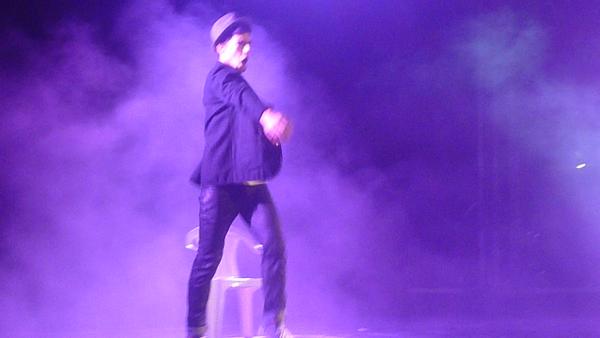 _BabiFlower_'s tweet photo. @GerloJonathan #jonathangerlo #beauty #electrodance #electrodancer #love http://t.co/LWHTDtsP