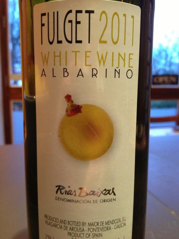 Albarinotapas's tweet photo. Rt. brand new Albariño on our list #fulget 2011. Fantastic wine! http://t.co/Xhip1mix