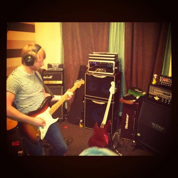 AthosOfficial's tweet image. More writing / demos in our studio #athos #illusionary #thedyeworks #fender #mesaboogie #marshall #amps #bass