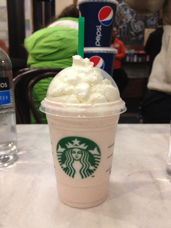 cazzerole_'s tweet image. Captain Crunch Frap from Starbucks!! #hiddenmenu #sogood #hooray