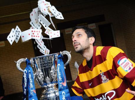 Footballtweet's tweet photo. Dynamo is a Bradford fan. He's behind this, right? Bradford have beaten 3 Premier League clubs on their way to Wembley. http://t.co/HZRmtmiH