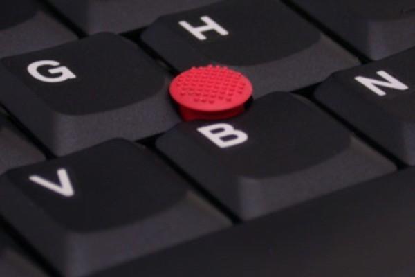 Lenovo LATAM ""Push the red button" ThinkPad http://t.co/ikfnvUsb" / Twitter