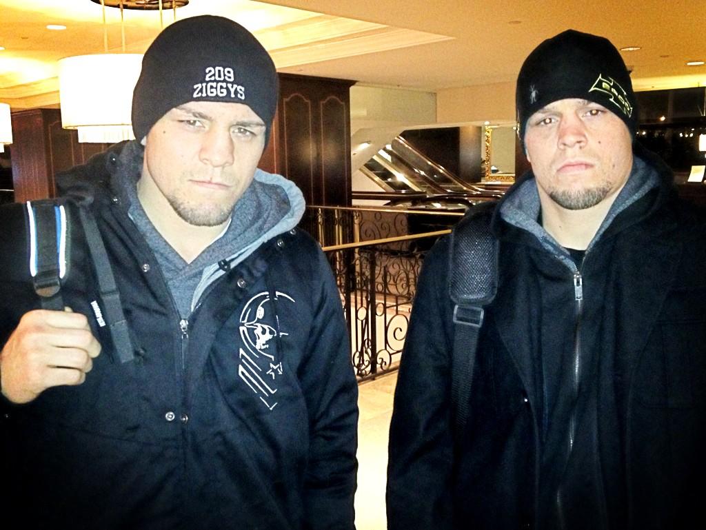 BBROsaHCEAAx5Lw.jpg:large