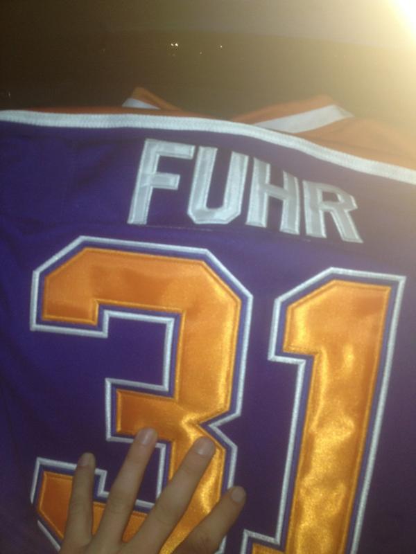 currtjames's tweet photo. Great birthday with great friends @dkwaz @Dalmskeeter @PatKwaz @Bonesy007 @RebeccaEla and won a jersey http://t.co/lFPPxsbF