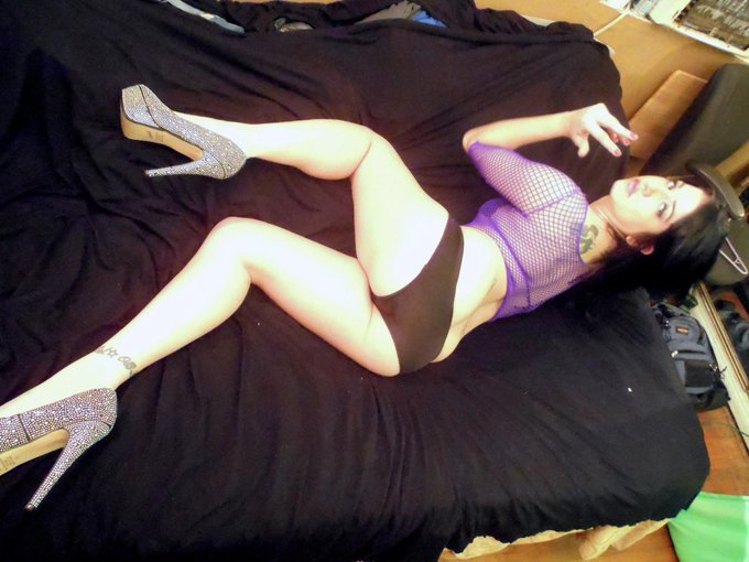 At this point I was faded, chucking my dueces! http://t.co/TwghdTJB<a href="/tag/tittytuesday"class="tags"><span>#tittytuesday</span></a>