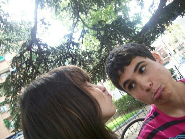 alvarocriado02's tweet photo. @saraadulce Gracias por ser como eres hermana;) http://t.co/d7iruKBD