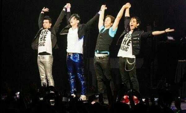 ChanceEPA's tweet image. My band and I...and please, I know my pants are beautiful, but no stealing them.