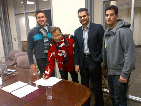 NickBontis's tweet photo. Big Night! @nervuninja conducts first official BoD meeting @sbilalhusain @mmahalwy @itbeginswithIF #lionslair http://t.co/0FtmPC9I