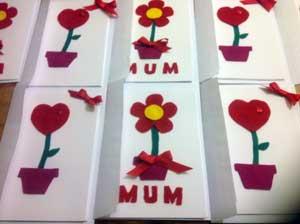 Fab new felt crafts by Artfelt Crafts - Valentine's Day and Mother's Day Cards.....
